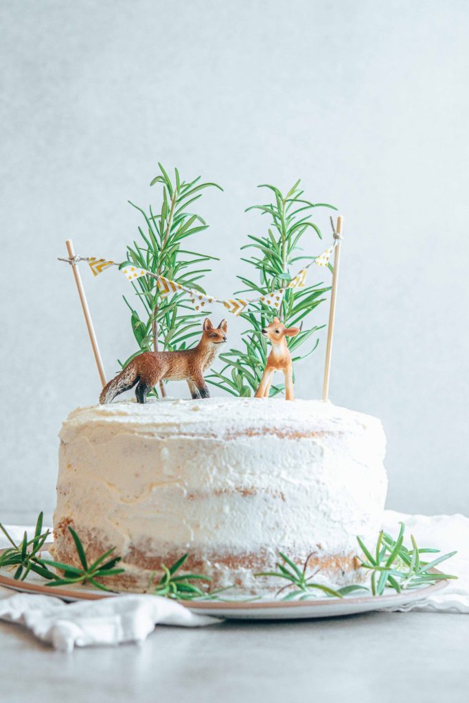 Naked Cake Mit Waldtieren Leichte Fruchtige Sommertorte Mintnmelon