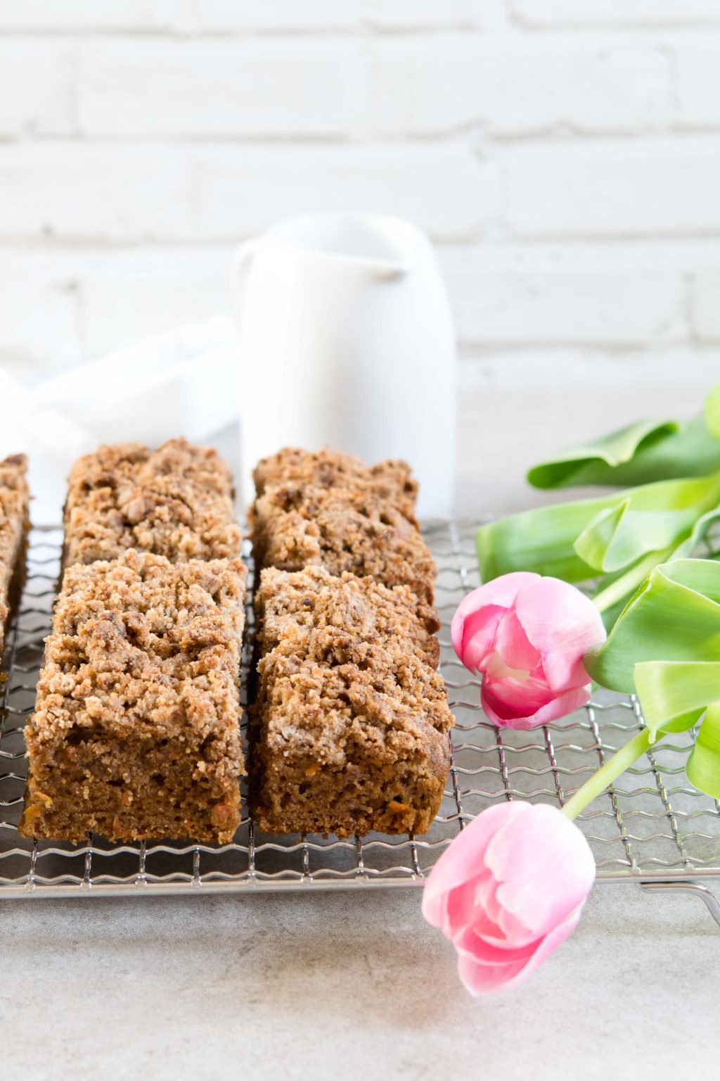 Karotten-Dinkelkuchen mit Streuseln - mintnmelon.com