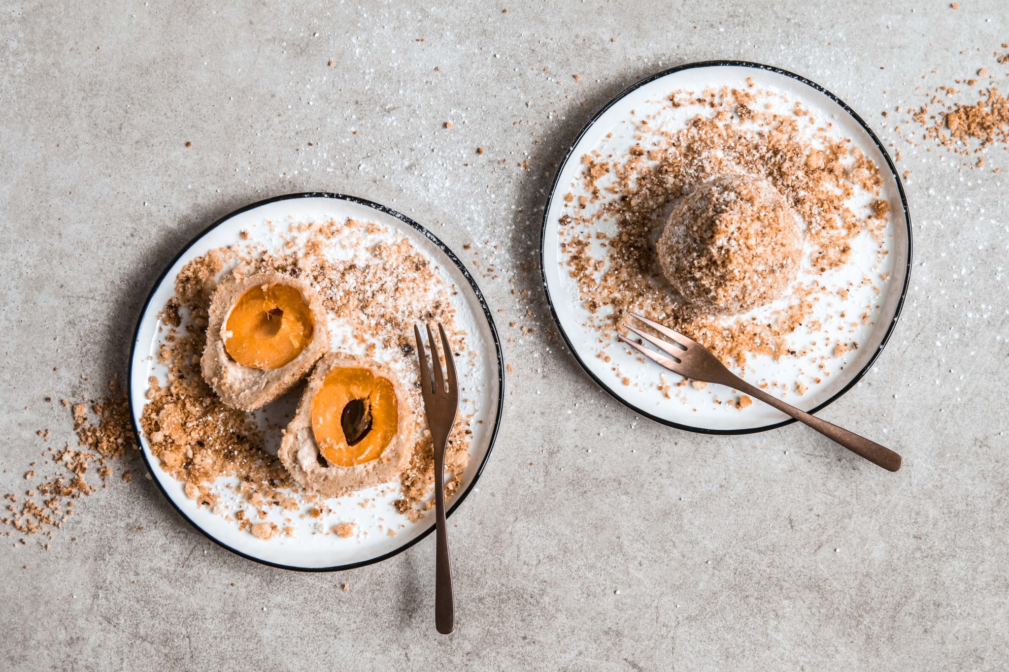 Marillenknödel aus Topfenteig