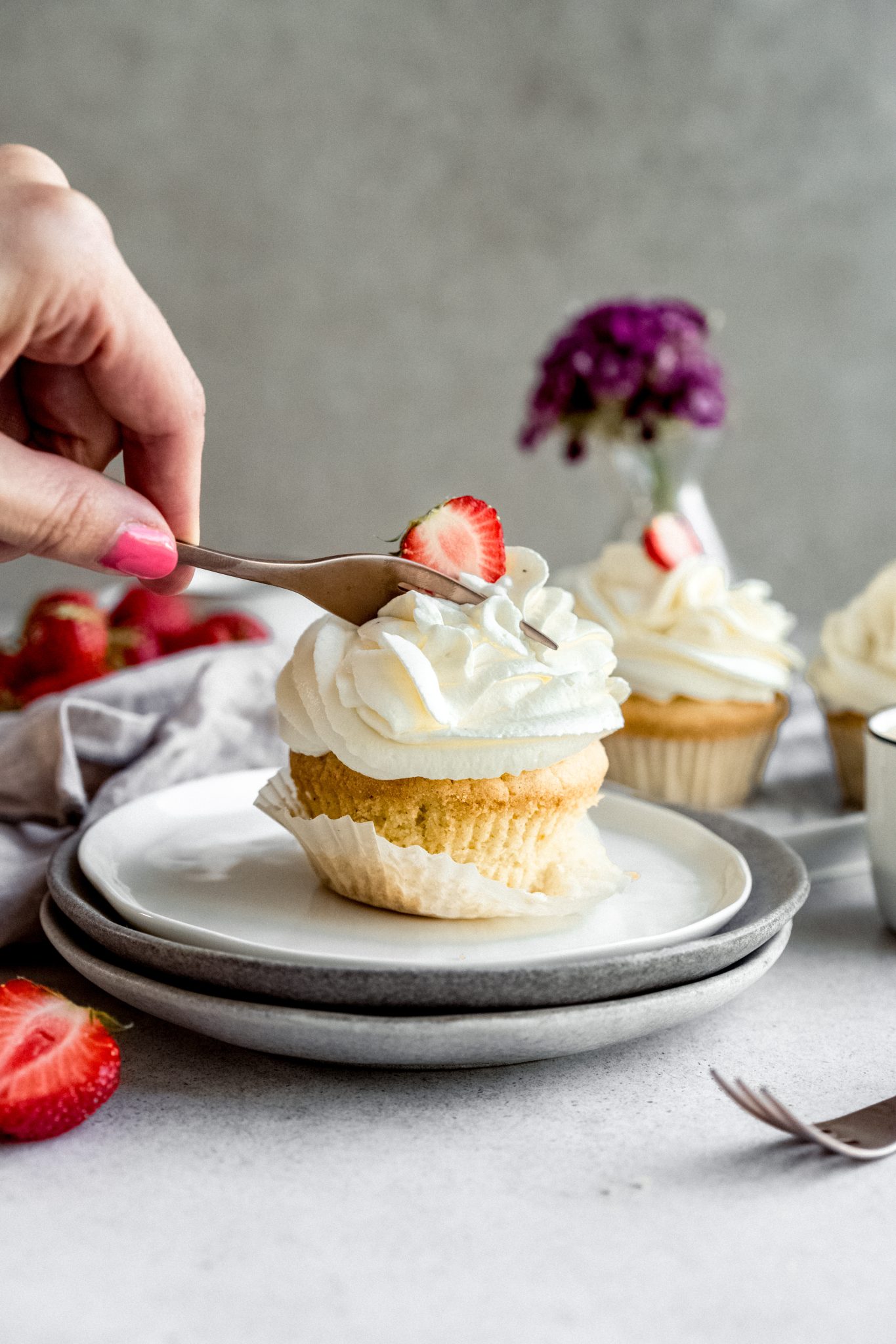 Herrliche Erdbeer Cupcakes - mintnmelon